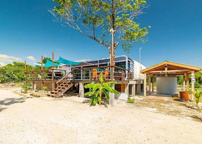Cozy Secret Getaway 3bd House W 3 Casitas And 2 Pools * San Pedro (Ambergris Caye)