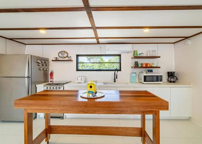Villa Cozy Secret Getaway 3bd House W 3 Casitas And 2 Pools San Pedro (Ambergris Caye)